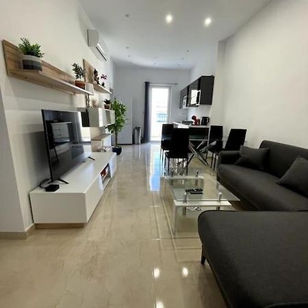 Brand New Appartement Of Two Bedrooms In سليمة المظهر الخارجي الصورة